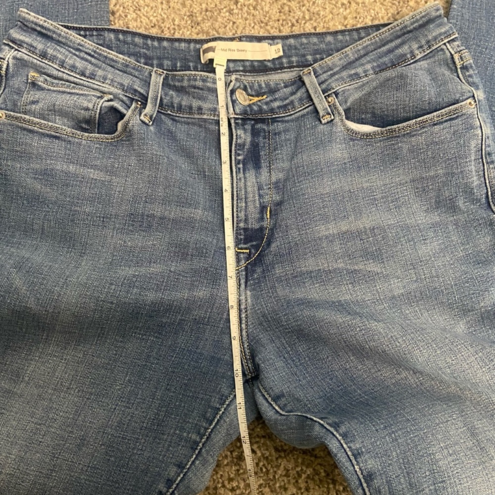 Women's Levi Mid Rise Skinny Jean Size 12 - Picture 7 of 9